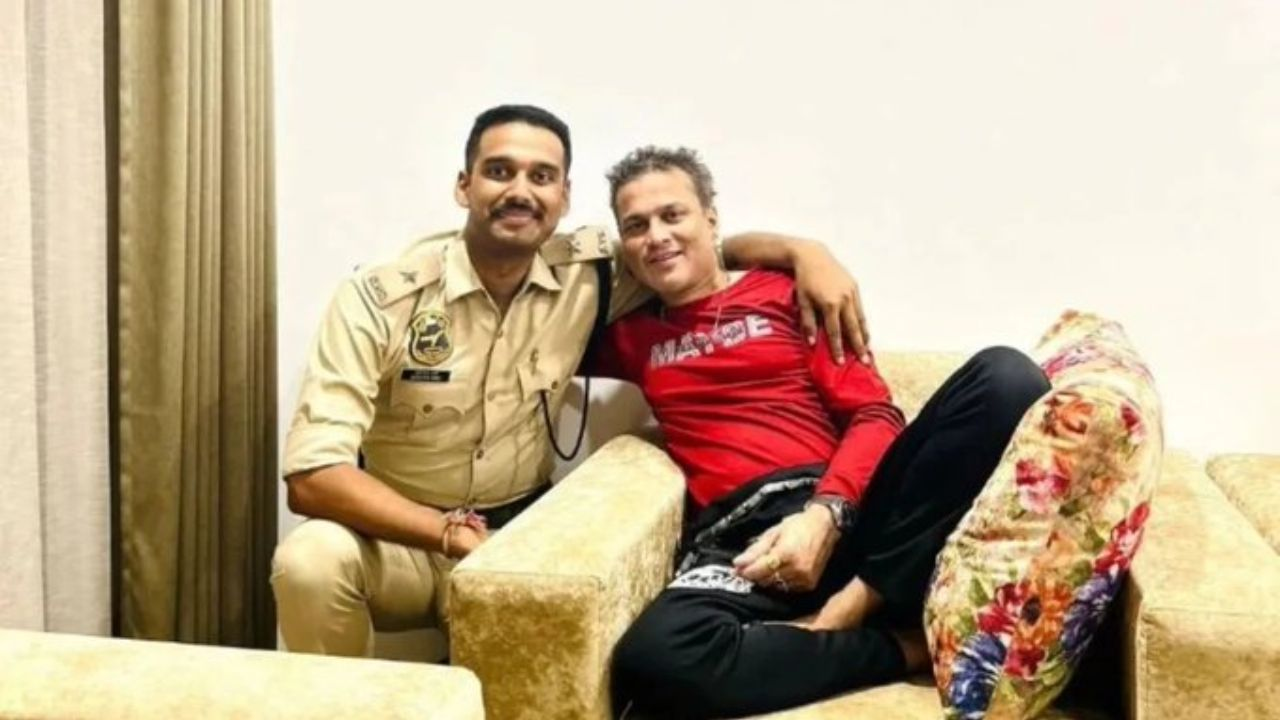 Jubin Garg an his cousin brother sandeepan garg