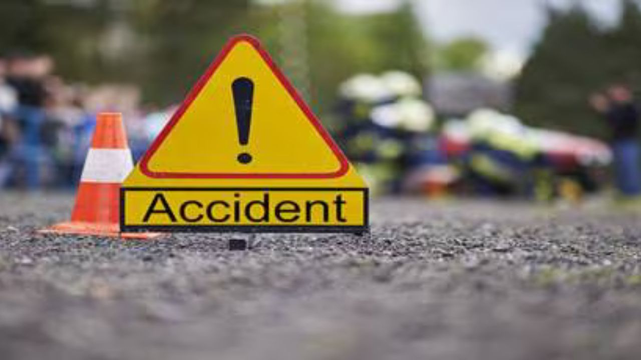 Agra Delhi Expressway accident