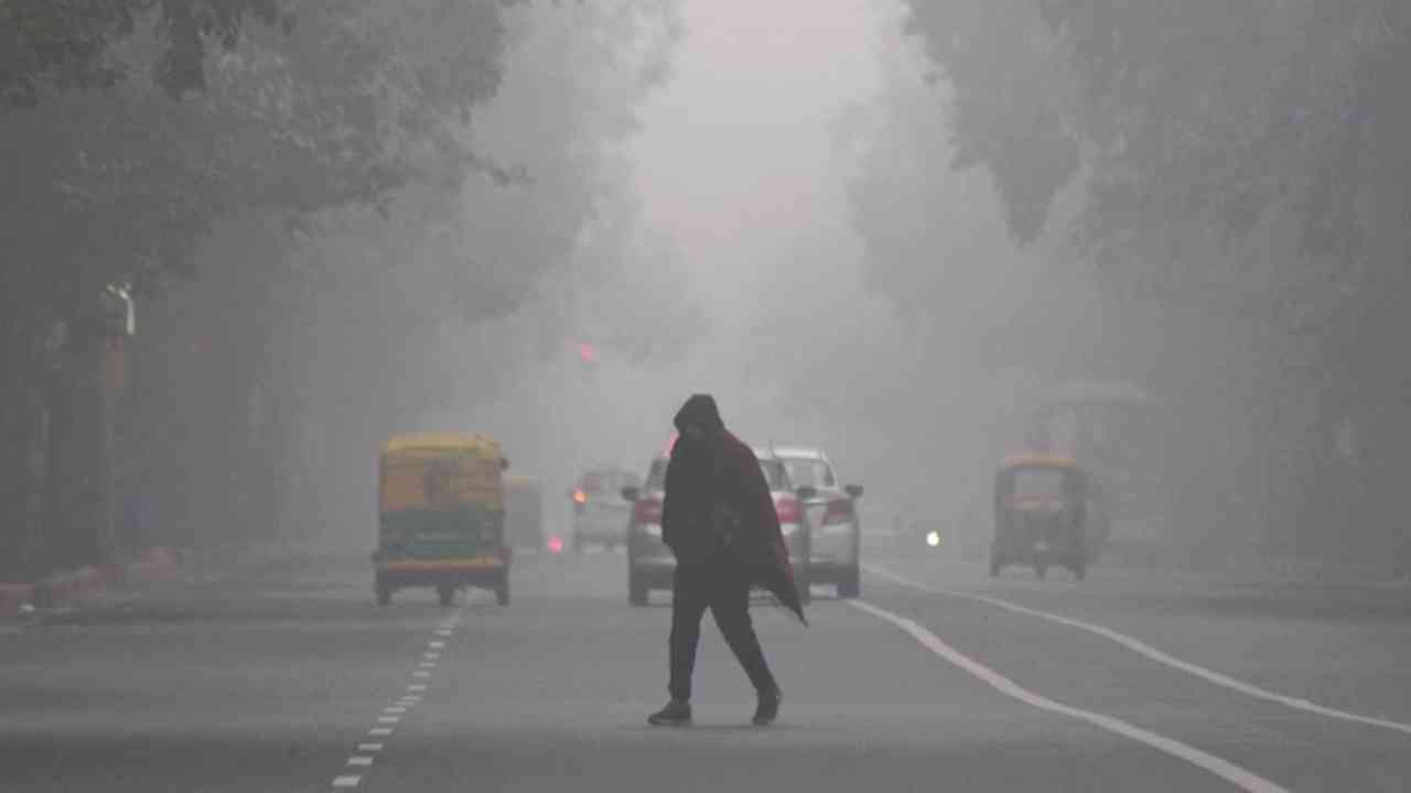 Weather update today Delhi and air quality 