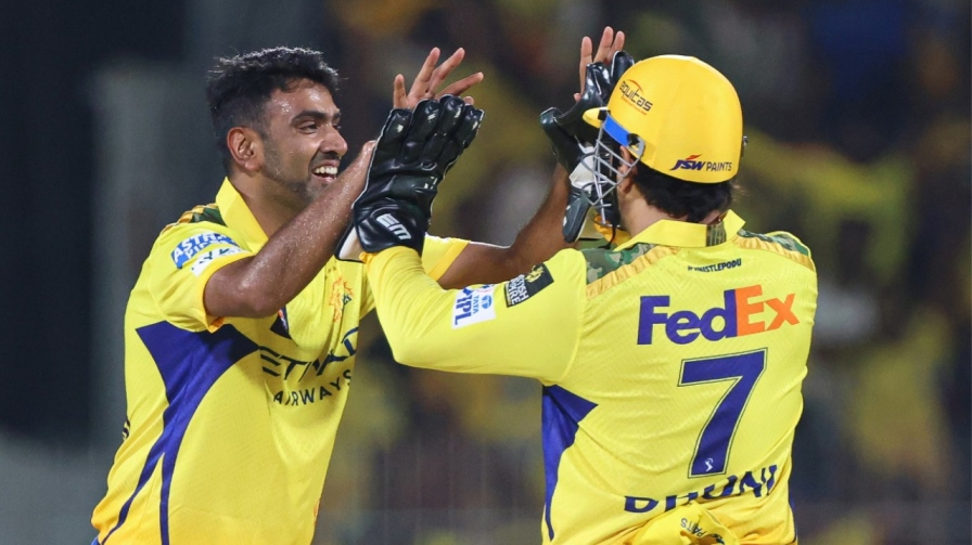 Ashwin Dhoni