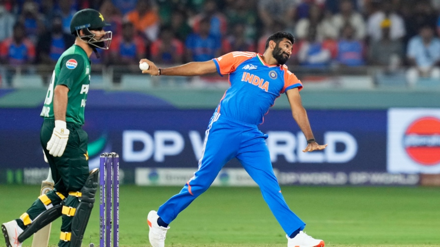 Bumrah vs Pakistan