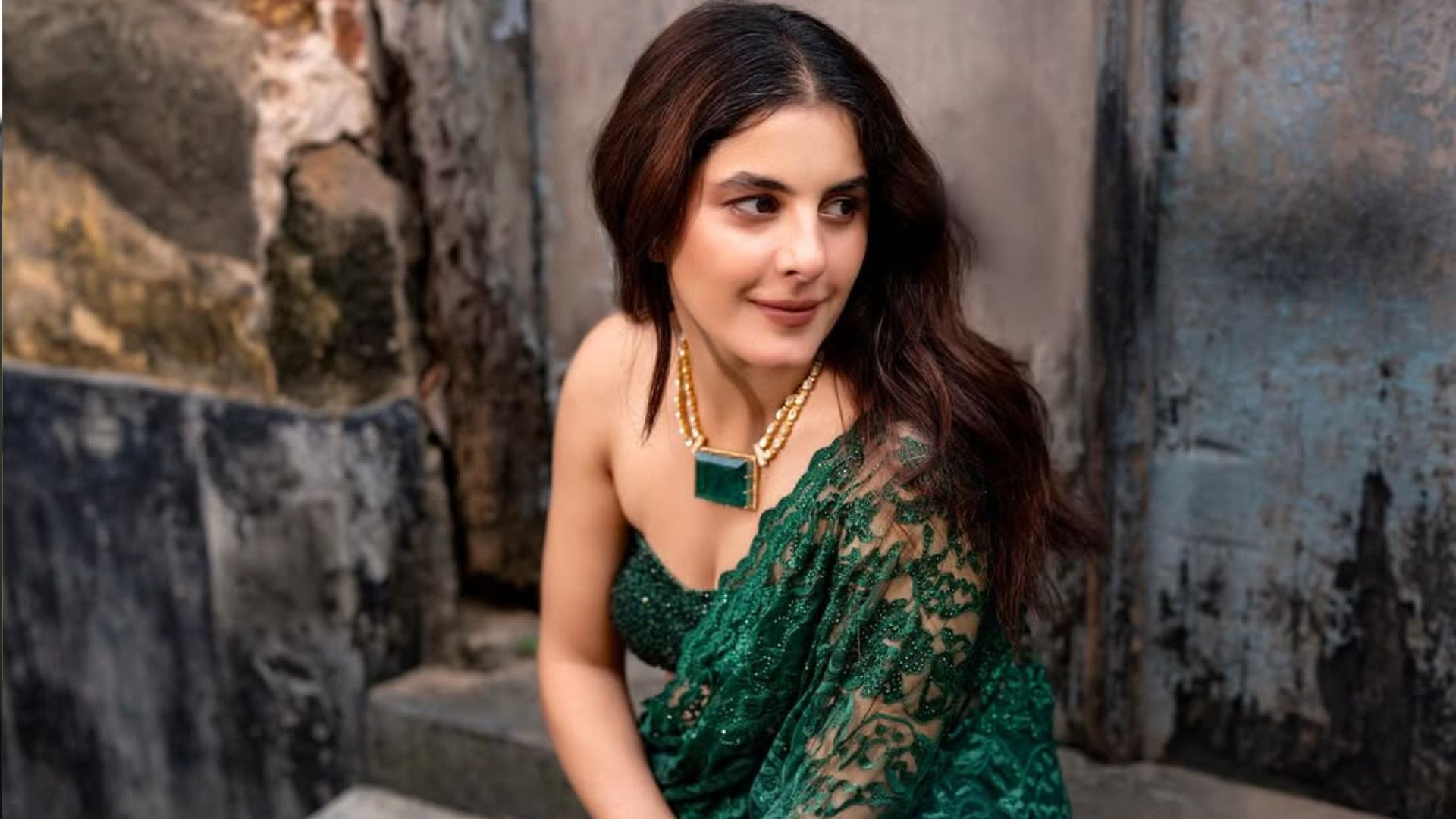  Isha Talwar