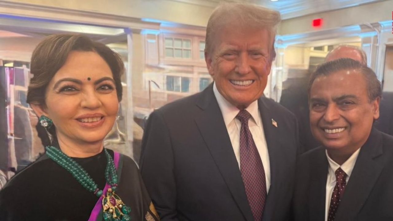 neeta ambani, donald trump and mukesh ambani । Photo Credit: PTI