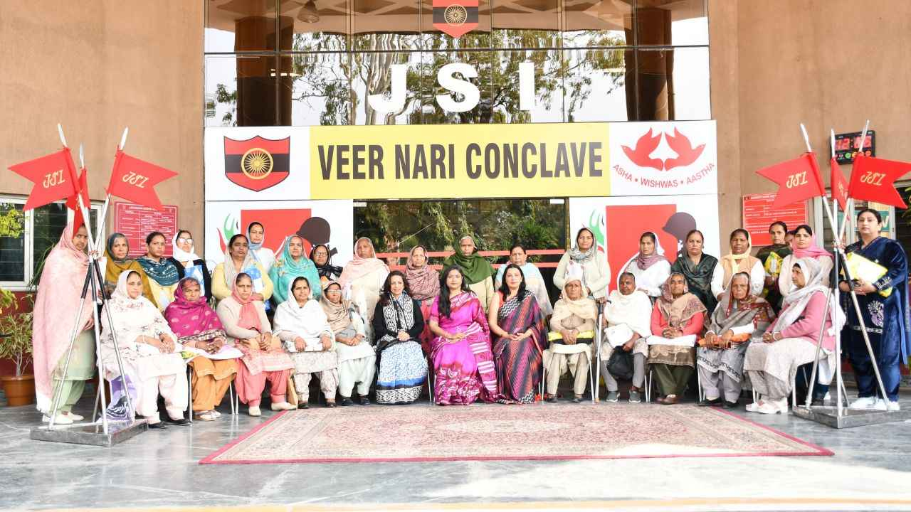 nari conclave । Photo Credit: स्पेशल अरेंजमेंट/ खबरगांव