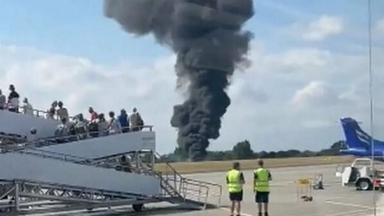 Plane crash in London,