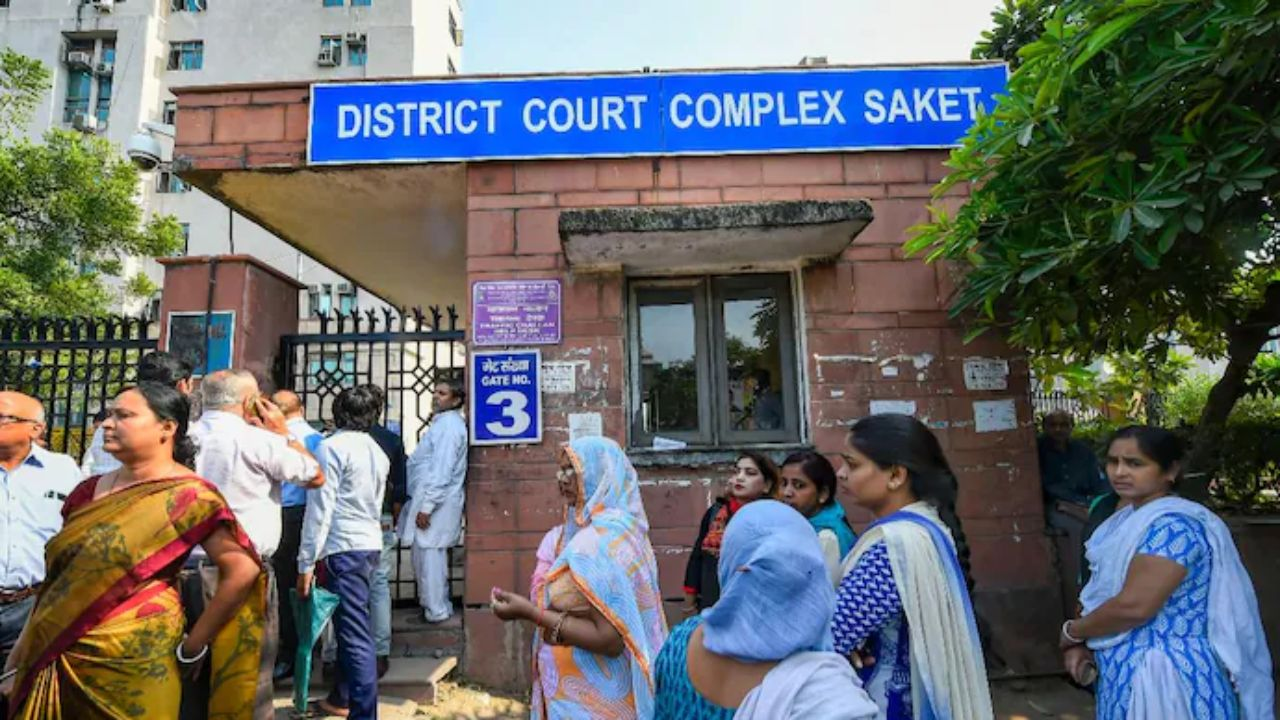 Saket court