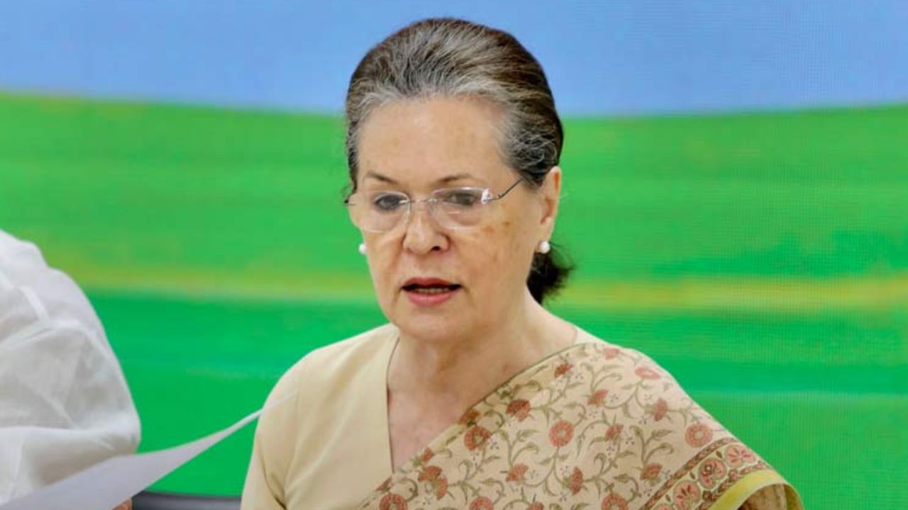 Soniya Gandhi : PTI