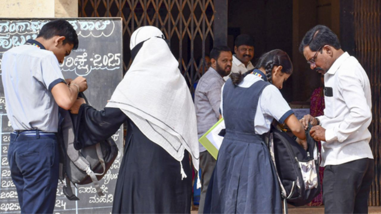Karnataka students offers to examiner to pass SSLC exam