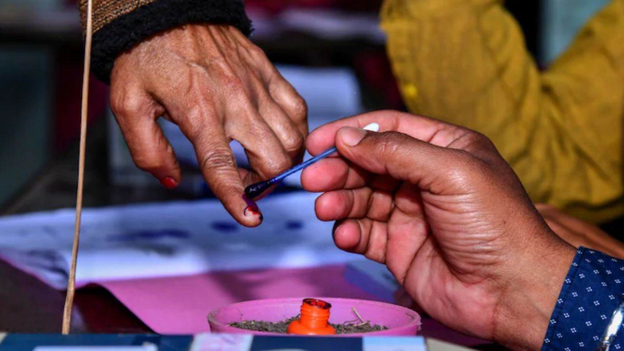 Image of Voting