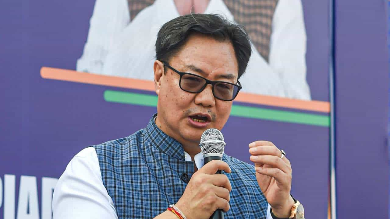 Kiren Rijiju remarks on sansad