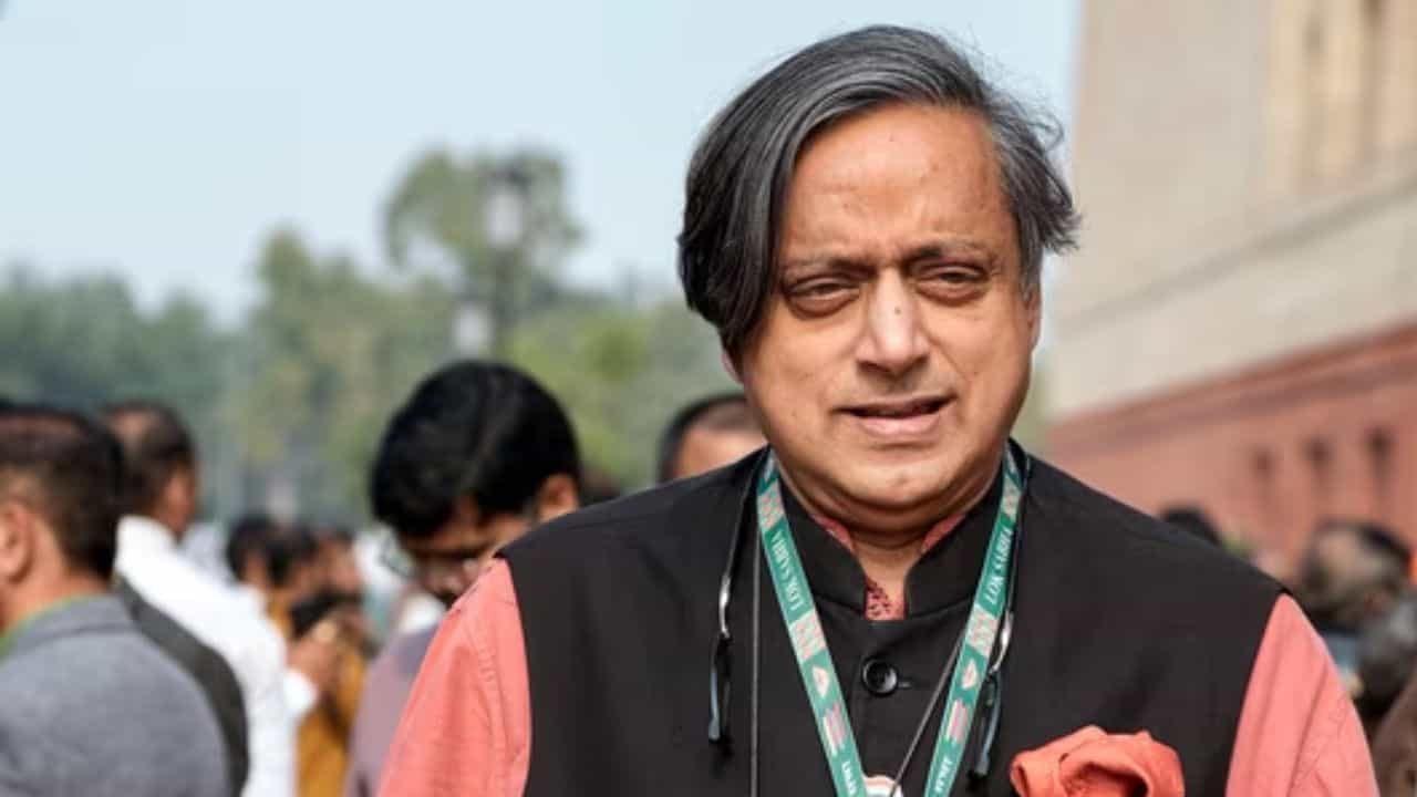 Shashi Tharoor 