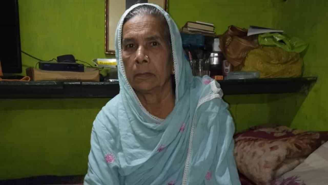 Sultana Begum has been confined to a life in the slums of Kolkata