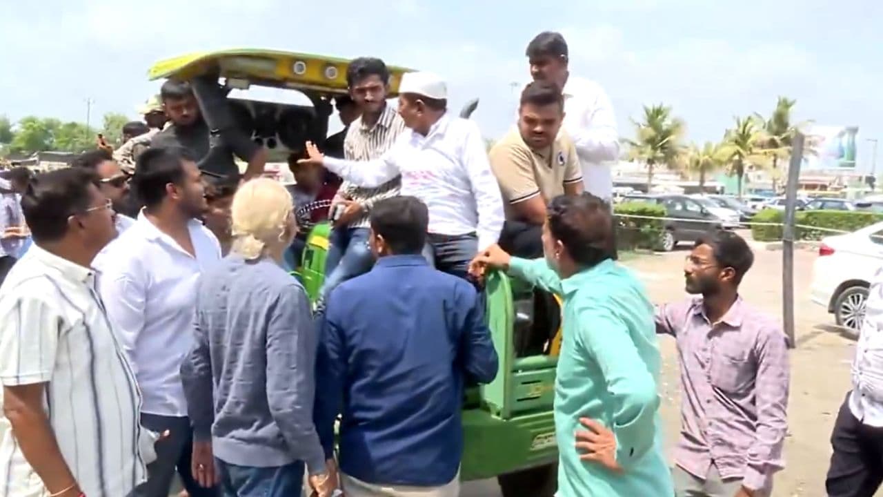 Gujarat farmers protest