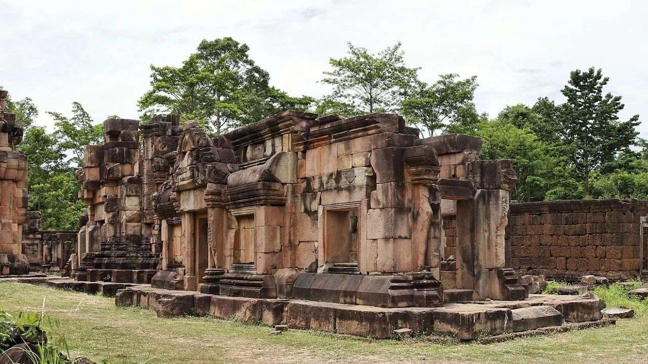 Image of Ta Muen Thom