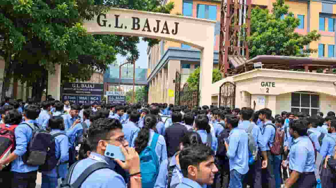 GL Bajaj College Student Protest