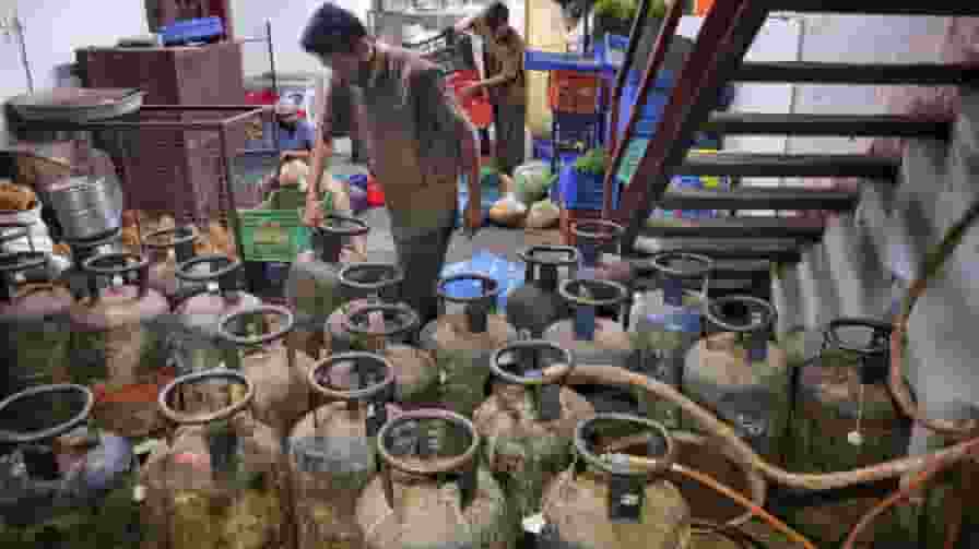 commercial cylinder price hike