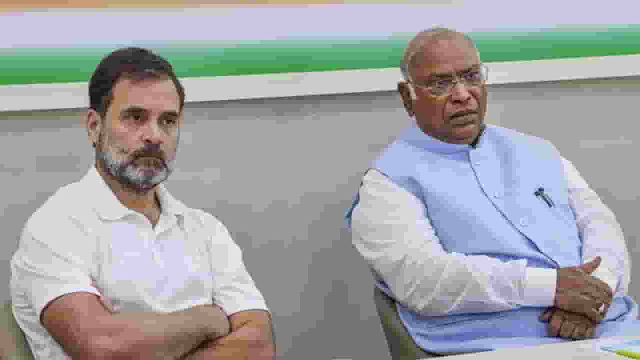 Mallikarjun Kharge and Rahul Gandhi