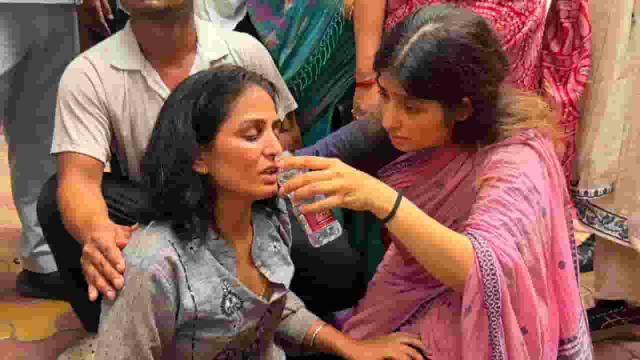Dimple Yadav cjp protest