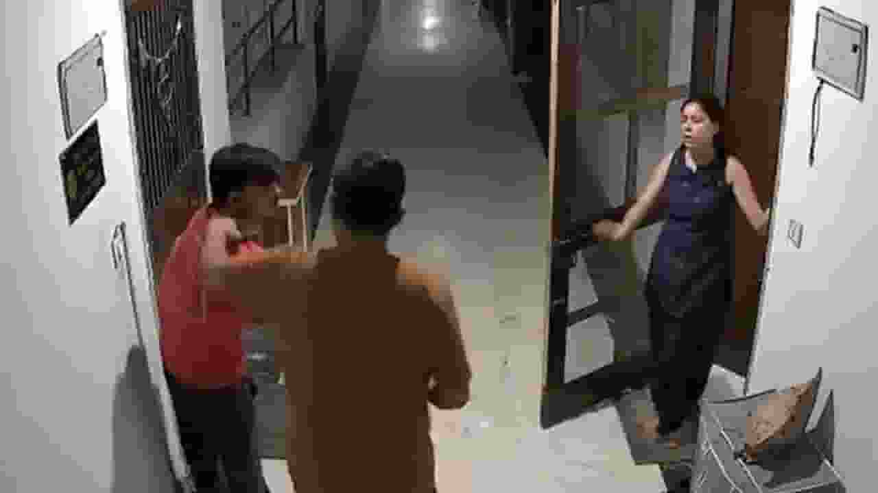Meerut Delivery Boy Assault