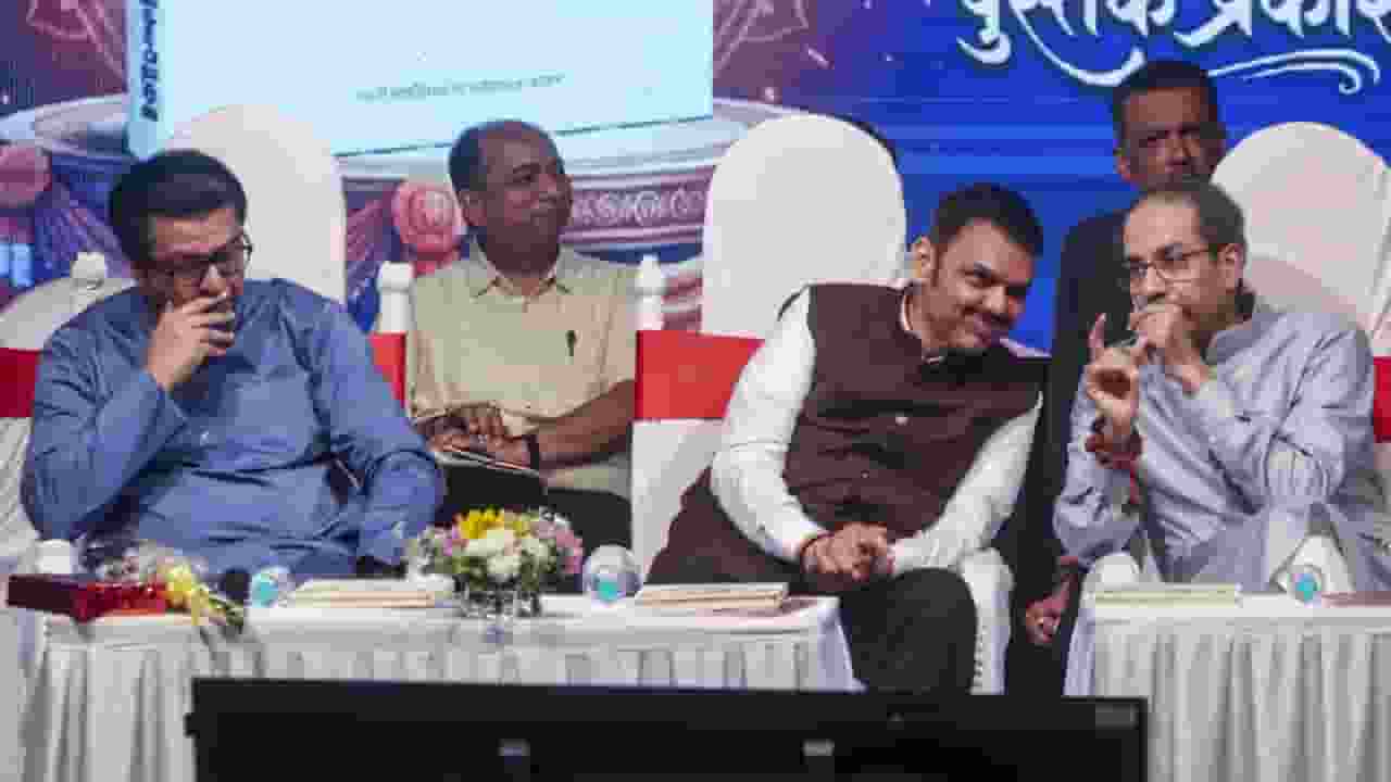 राज ठाकरे, देवेंद्र फडणवीस और उद्धव ठाकरे