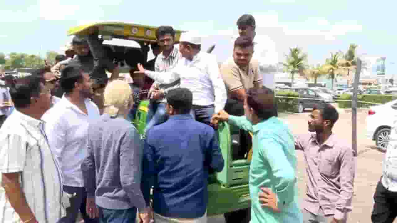 Gujarat farmers protest