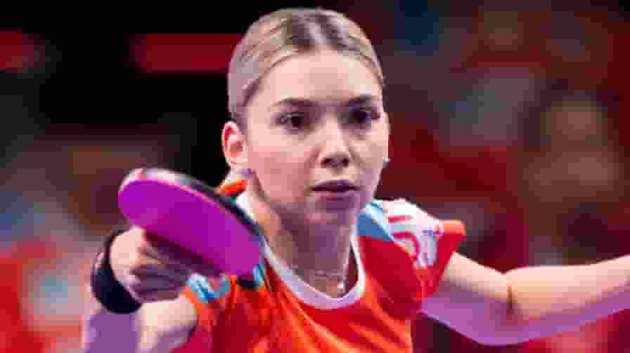 Bernadette Szocs UTT