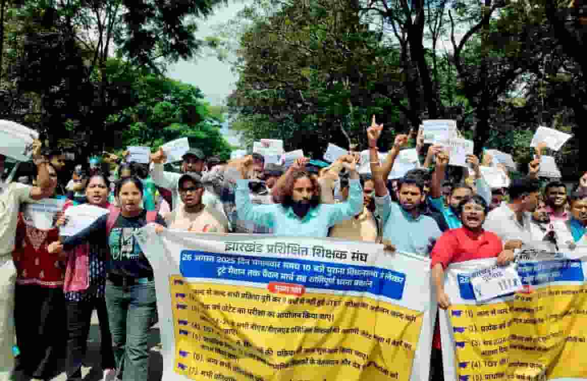 JSSC exam candidates stage a protest 