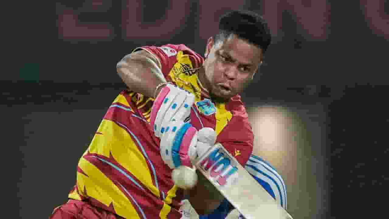 Shimron Hetmyer controversial wicket 