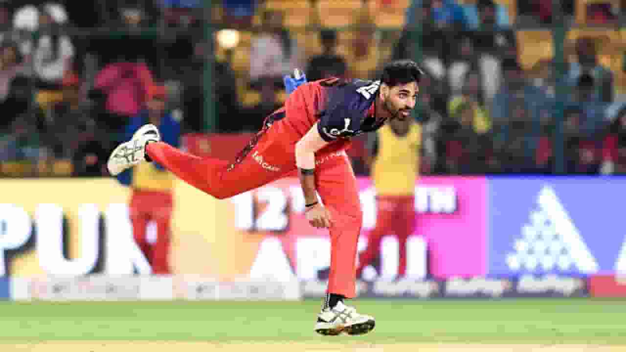 Bhuvneshwar Kumar ready to set 200 wickets in IPL