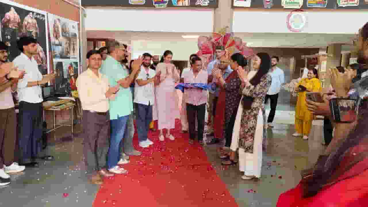 Rohtak 8 days DLCSUPVA Abhivyanjana exhibition concludes