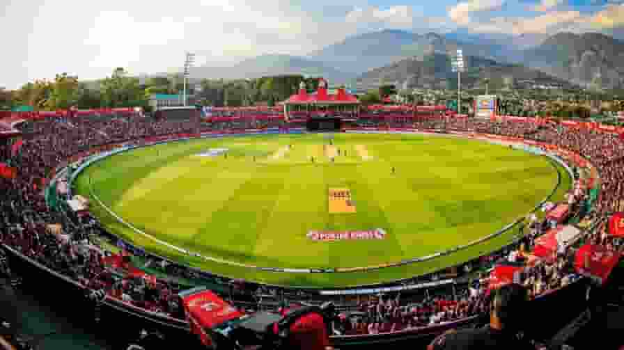 raised questions on IPL teams travel during petrol diesel crisis