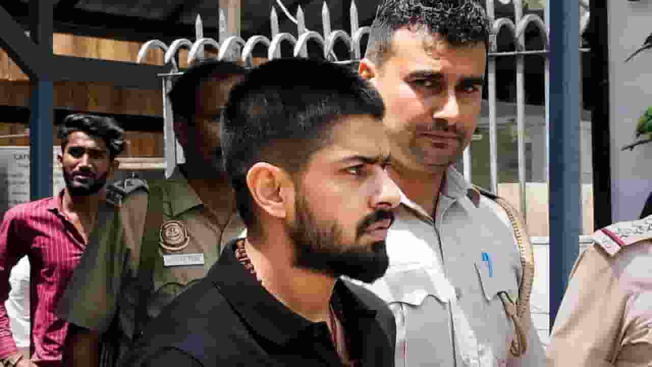 Police arrested Lawrence Bishnoi gang 3 shooter