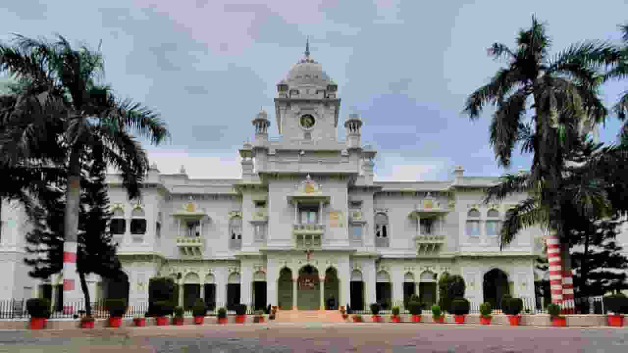 Non veg items ban in KGMU hostels Lucknow