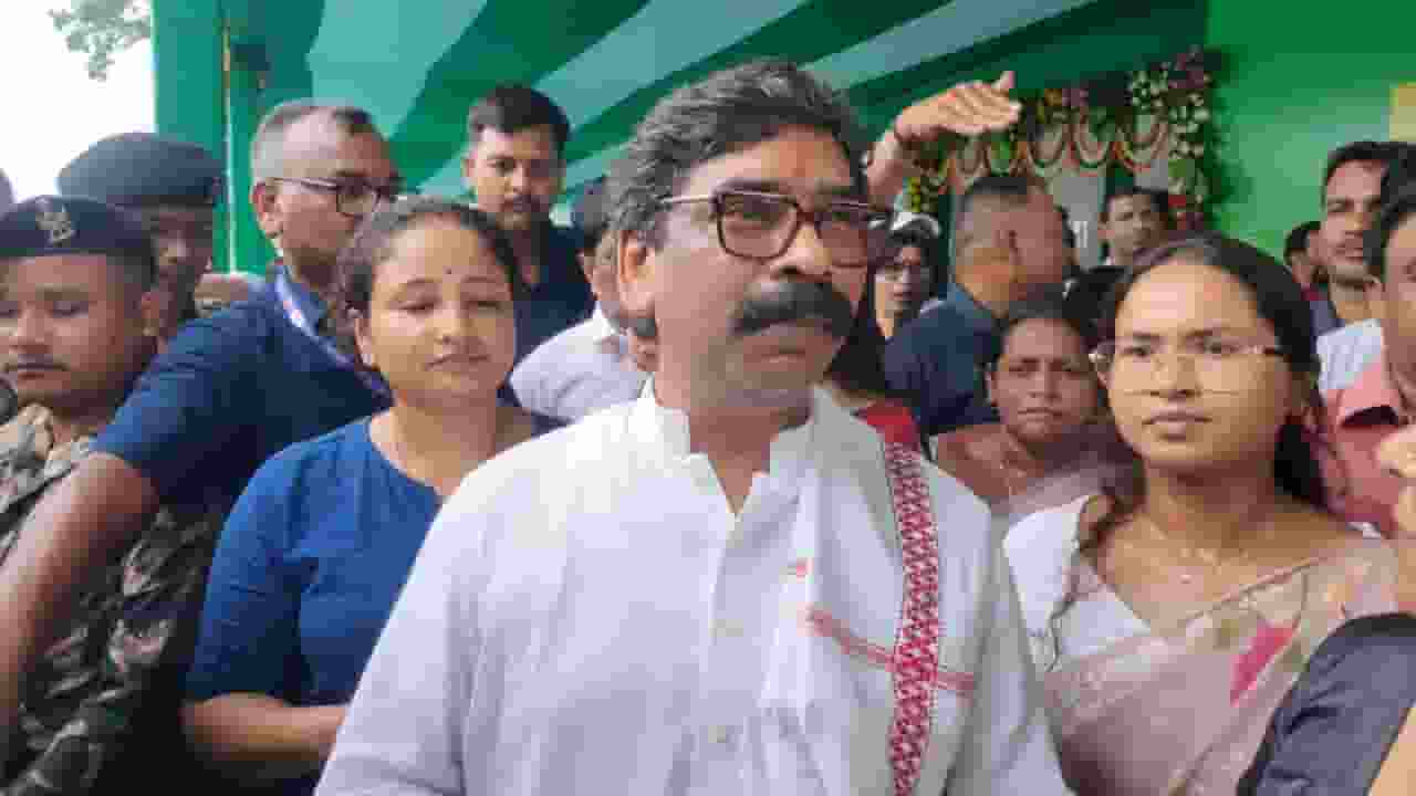 Hemant Soren Breaks Silence on JPSC student protest Row