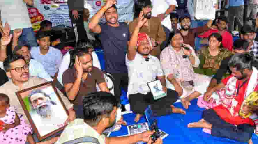 JPSC Protest students demand Hemant Soren resignation in Ranchi Jharkhand