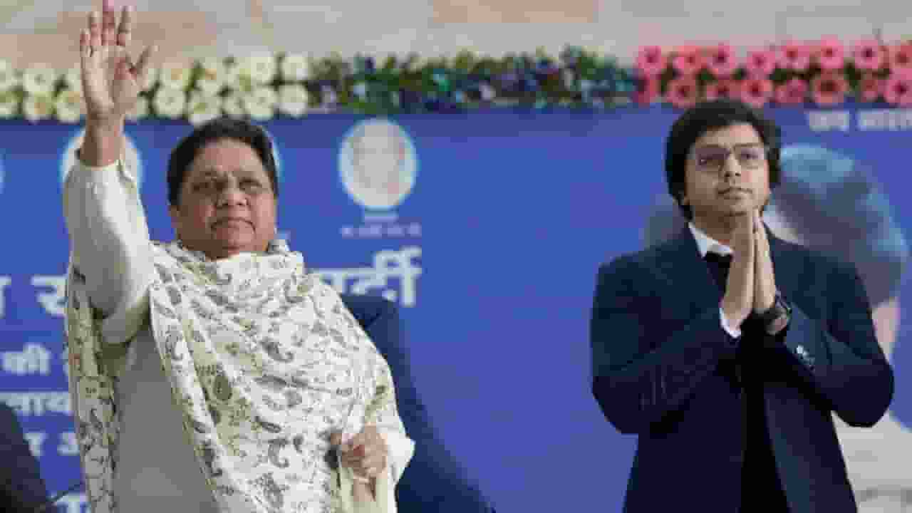 How Mayawati return nephew Akash Anand in BSP