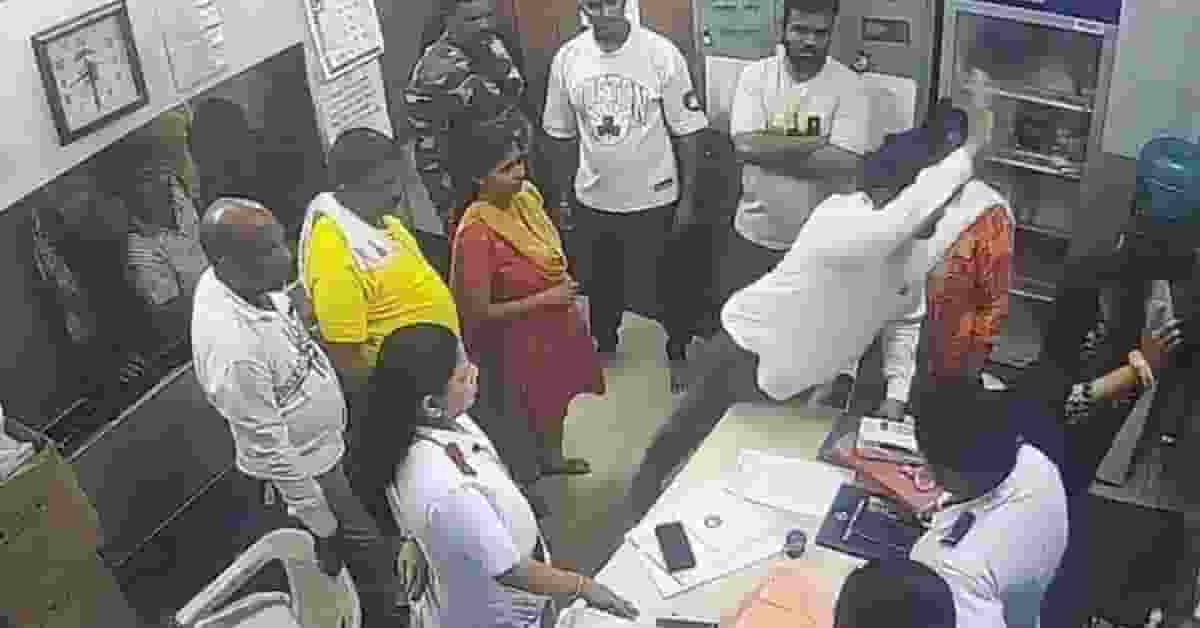 corporator assaults a doctor and other staff 