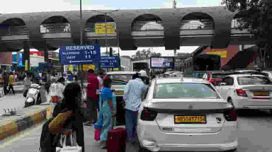 new delhi metro station