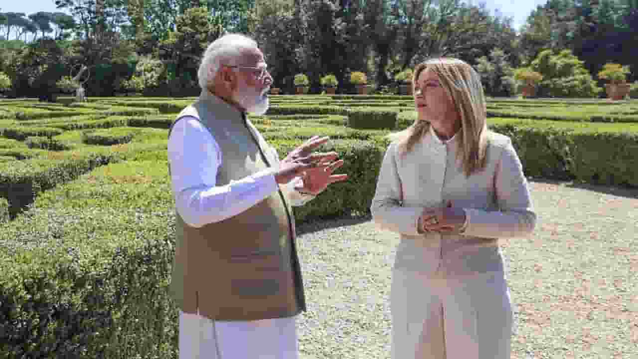 PM Modi and Giorgia Meloni.