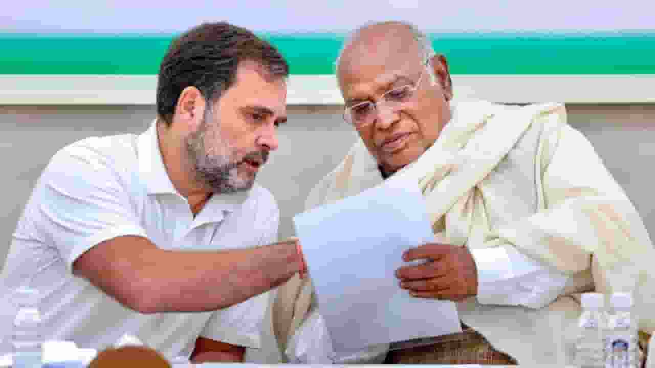 Rahul Gandhi and Mallikarjun Kharge 