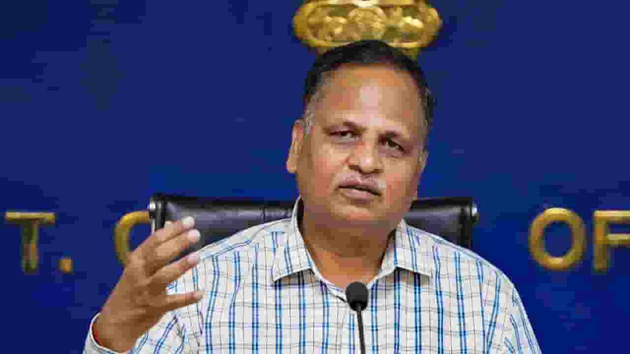 Satyendar jain arrest