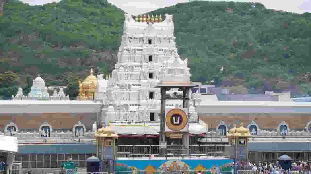 Hindus should work at Tirumala