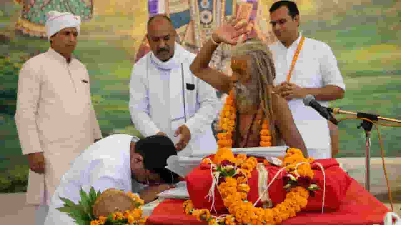 Baba Sitaram instead of blessing rained punches on a BJP MLA