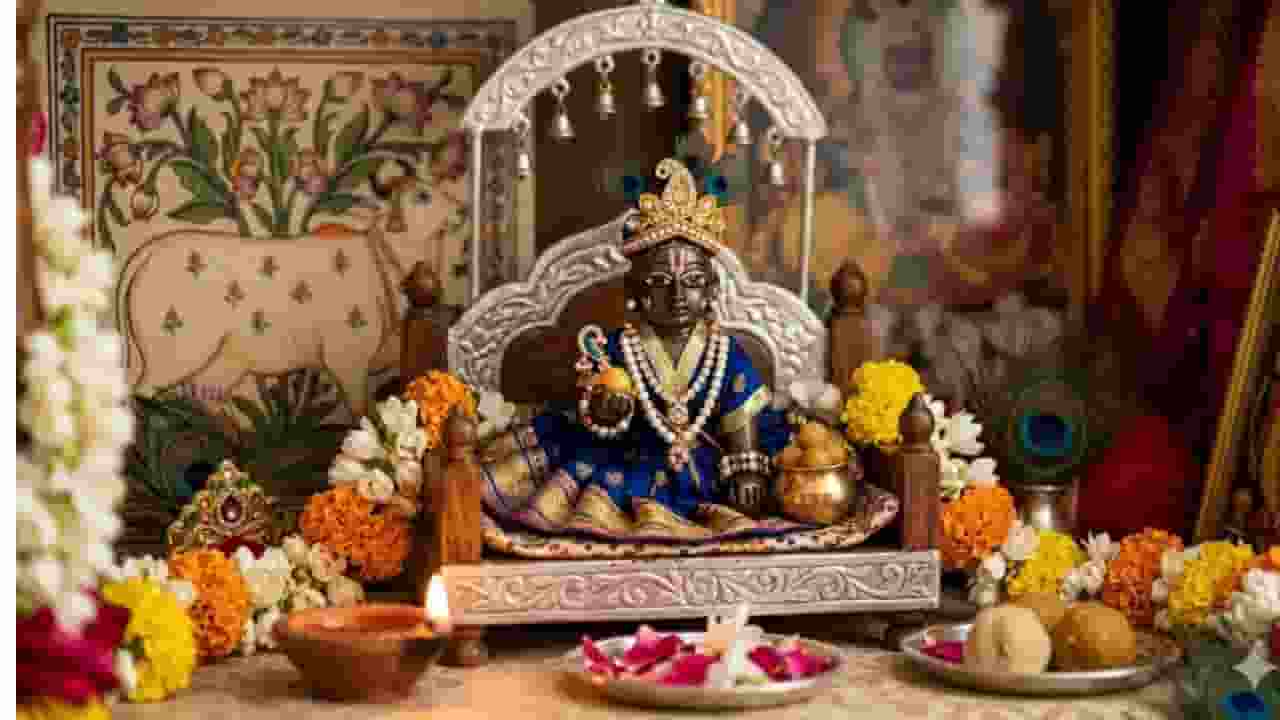 Laddu Gopal 