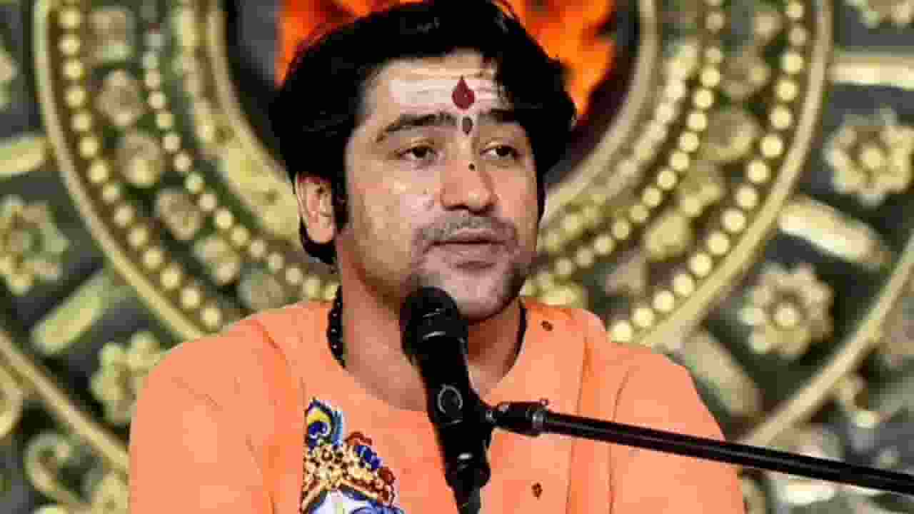  Dhirendra Shastri 