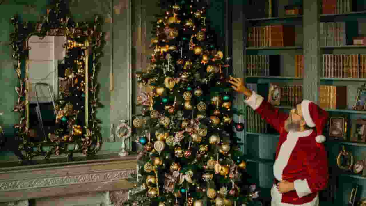 quirky Christmas traditions in worldwide