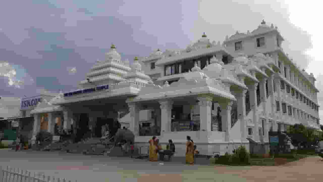 ISKCON और शंकराचार्य का झगड़ा क्या है, क्यों भड़कते हैं धर्मगुरु? ISKON Temple