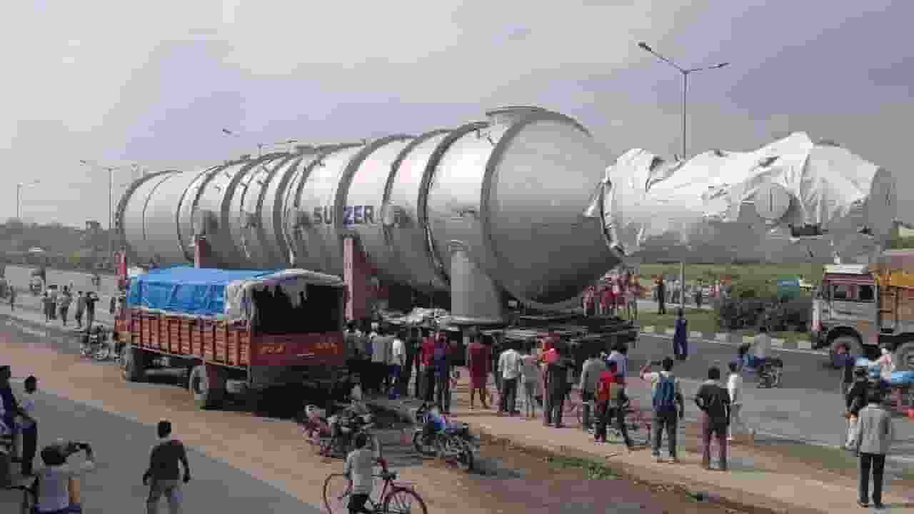 Trailer with 308 wheels