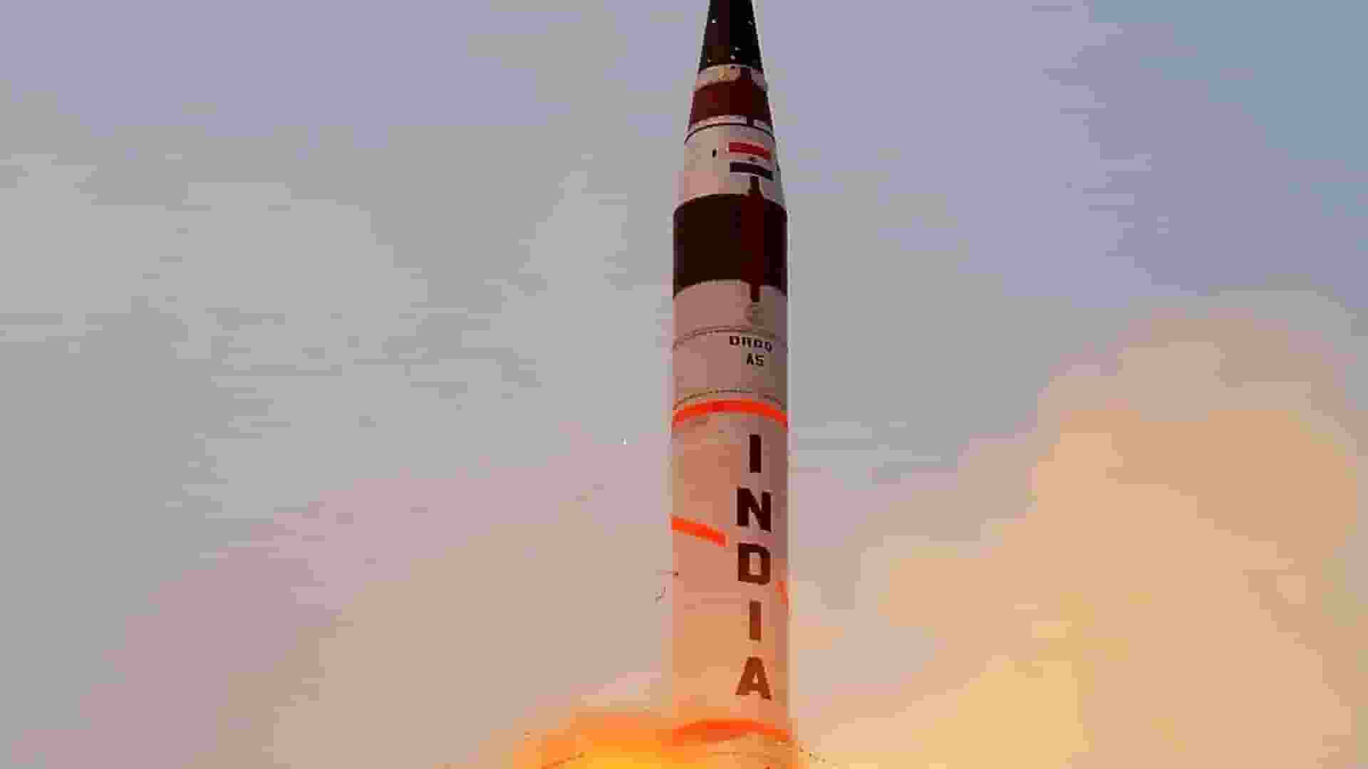 अग्नि 5 मिसाइल का सफल परीक्षण, चीन-PAK तक करेगी मार; जानें खासियत Agni 5