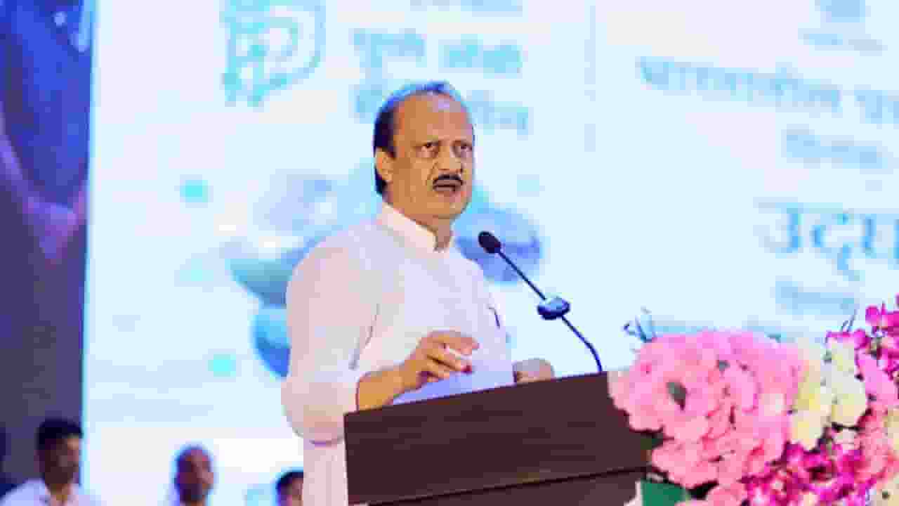 'गलती हो गई', लड़की बहिन योजना पर अजित पवार ने ये क्या कह दिया? Maharashtra Deputy CM Ajit Pawar.